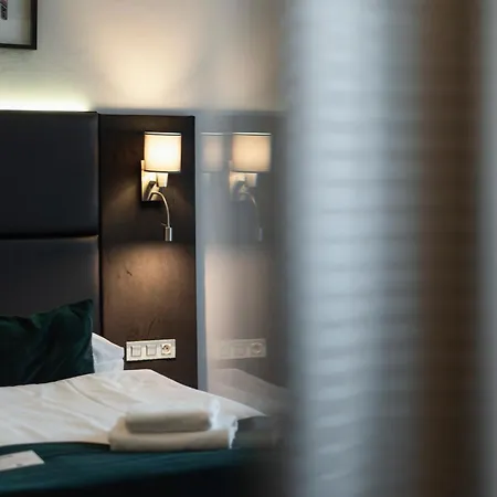 Hotel Noir