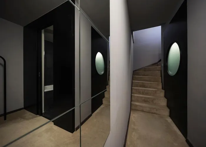 Noir Hotel