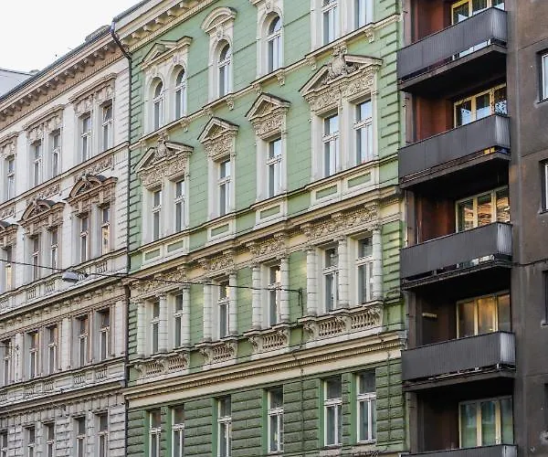 Noir Hotel