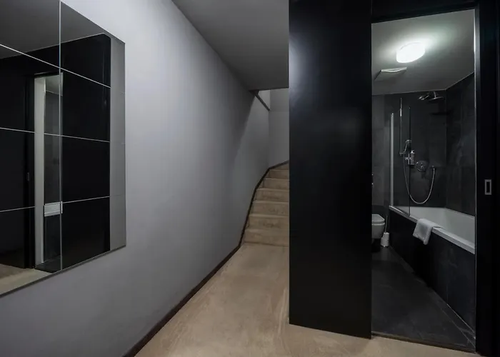 Hotel Noir