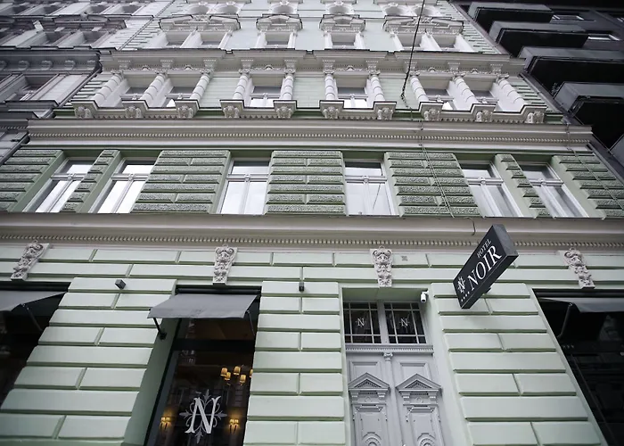 Noir Hotel