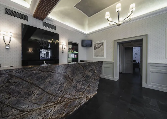 Noir Hotel