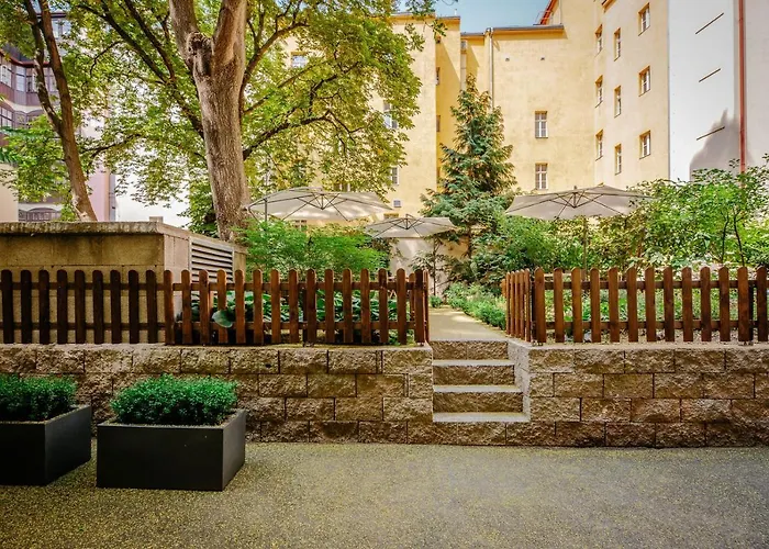 Hotel Noir 4*