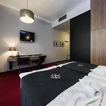 Noir 4* Prag
