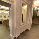 Hotel Noir