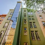 Hotel Noir 4*