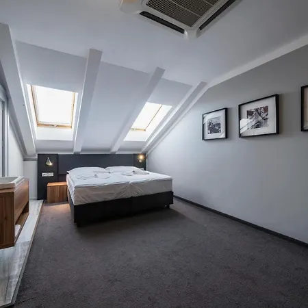 Noir Otel